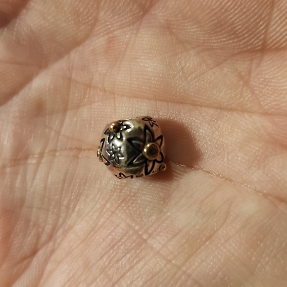 Pandora 14k Gold And Silver Flower Power charm w/ natural DIAMONDS RARE - Picture 6 of 7